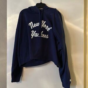 Navy Blue New York Yankees Cropped Hoodie